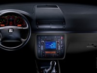 SEAT Alhambra 2000 photo