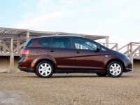 SEAT Altea XL 2004 photo