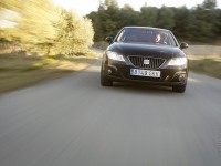 SEAT Exeo photo