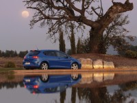 SEAT Leon 2010 photo