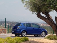 SEAT Toledo 2004 photo